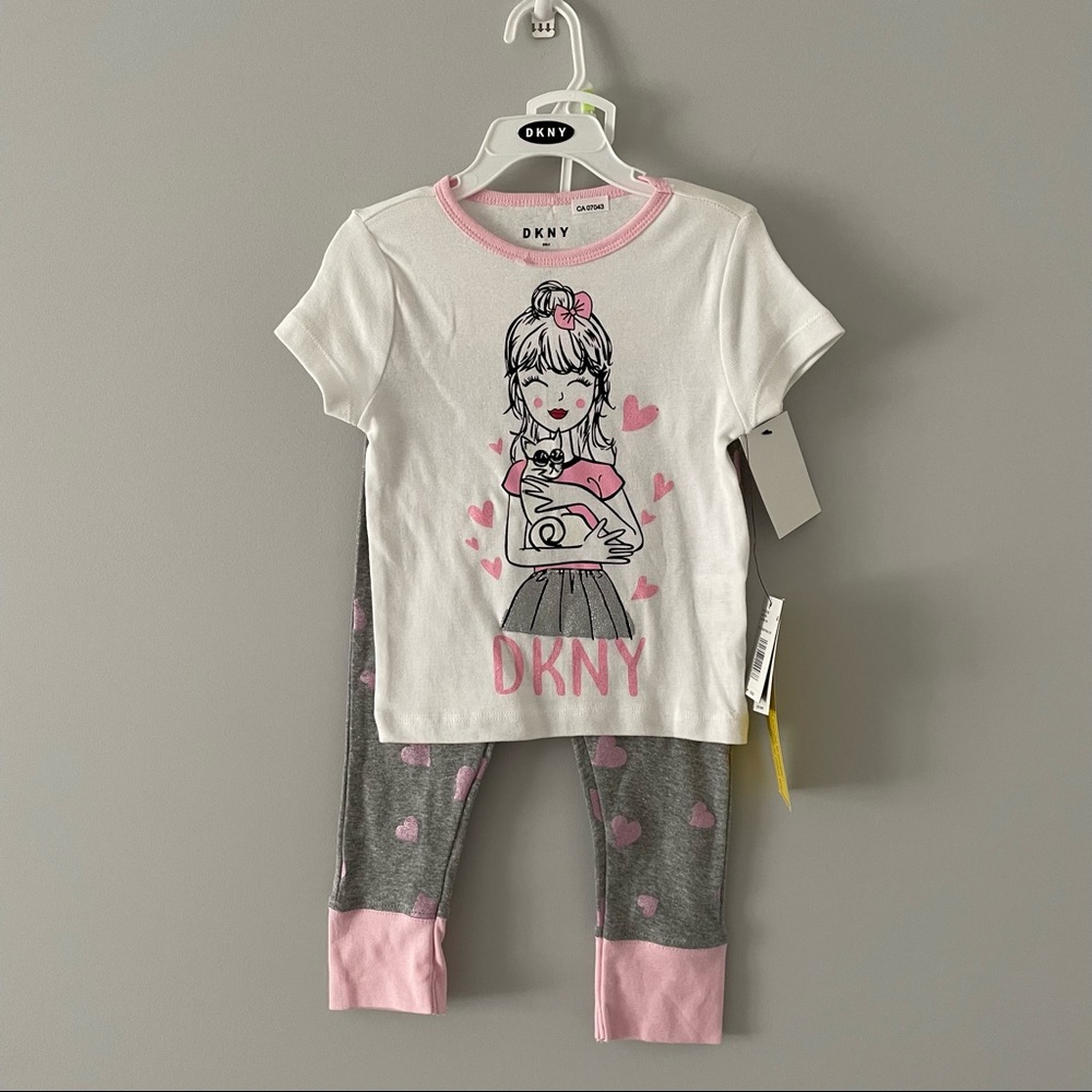 DKNY Girl’s Pajama Set size4
